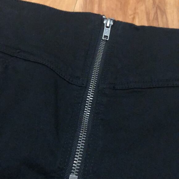 Divided By H&M Black Skirt with Zipper Size 10 - Picture 5 of 9